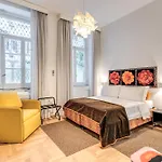 La Corte Di Partenope 4*