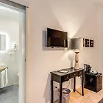 La Corte Di Partenope ゲストハウス 4*