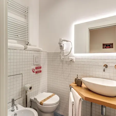 Гостевой дом La Corte Di Partenope 4*