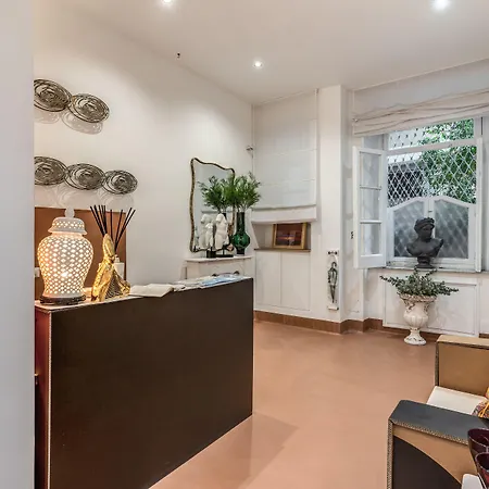 Гостевой дом La Corte Di Partenope 4*